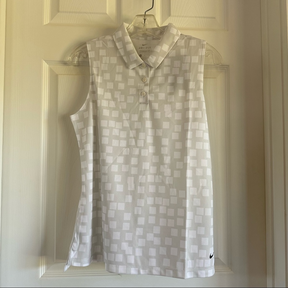 Nike NWT Sleeveless Golf Polo Medium
